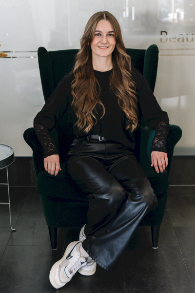 Melanie Young Stylistin - Andrea Zacher Hair & Beauty Oberfprammern